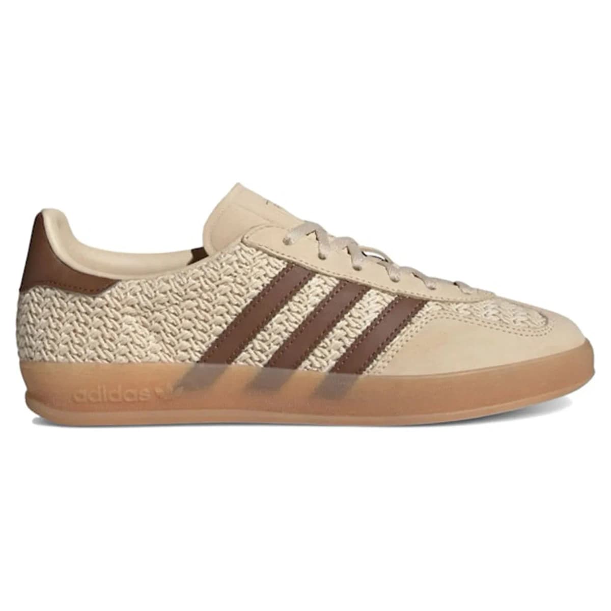 Adidas Gazelle Indoor Crochet Pack Sand Strata. Vista 1 del modelo. Imagen de catálogo del producto.