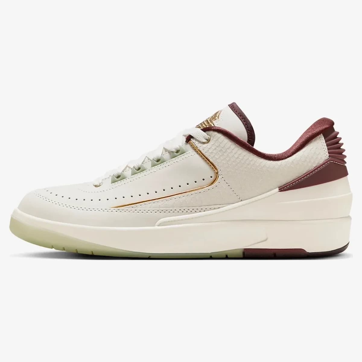 Air Jordan 2 Low Year of the Dragon. Vista 1 del modelo. Imagen de catálogo del producto.