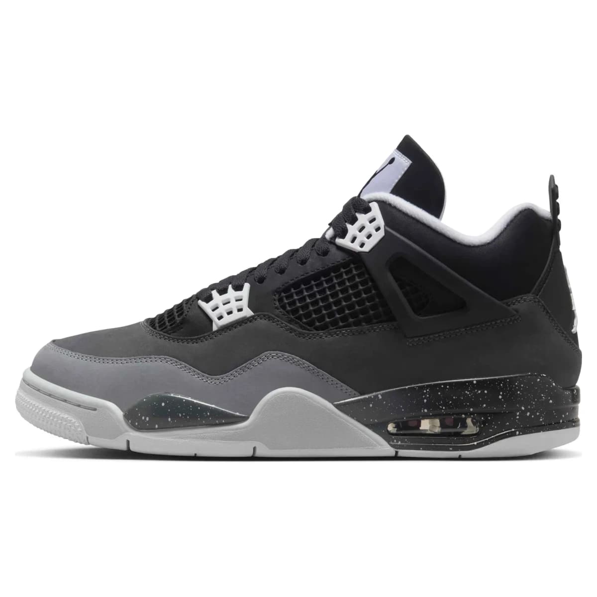 Air Jordan 4 Fear. Vista 1 del modelo. Imagen de catálogo del producto.