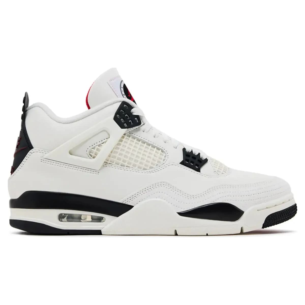 Air Jordan 4 Flight Club. Vista 1 del modelo. Imagen de catálogo del producto.