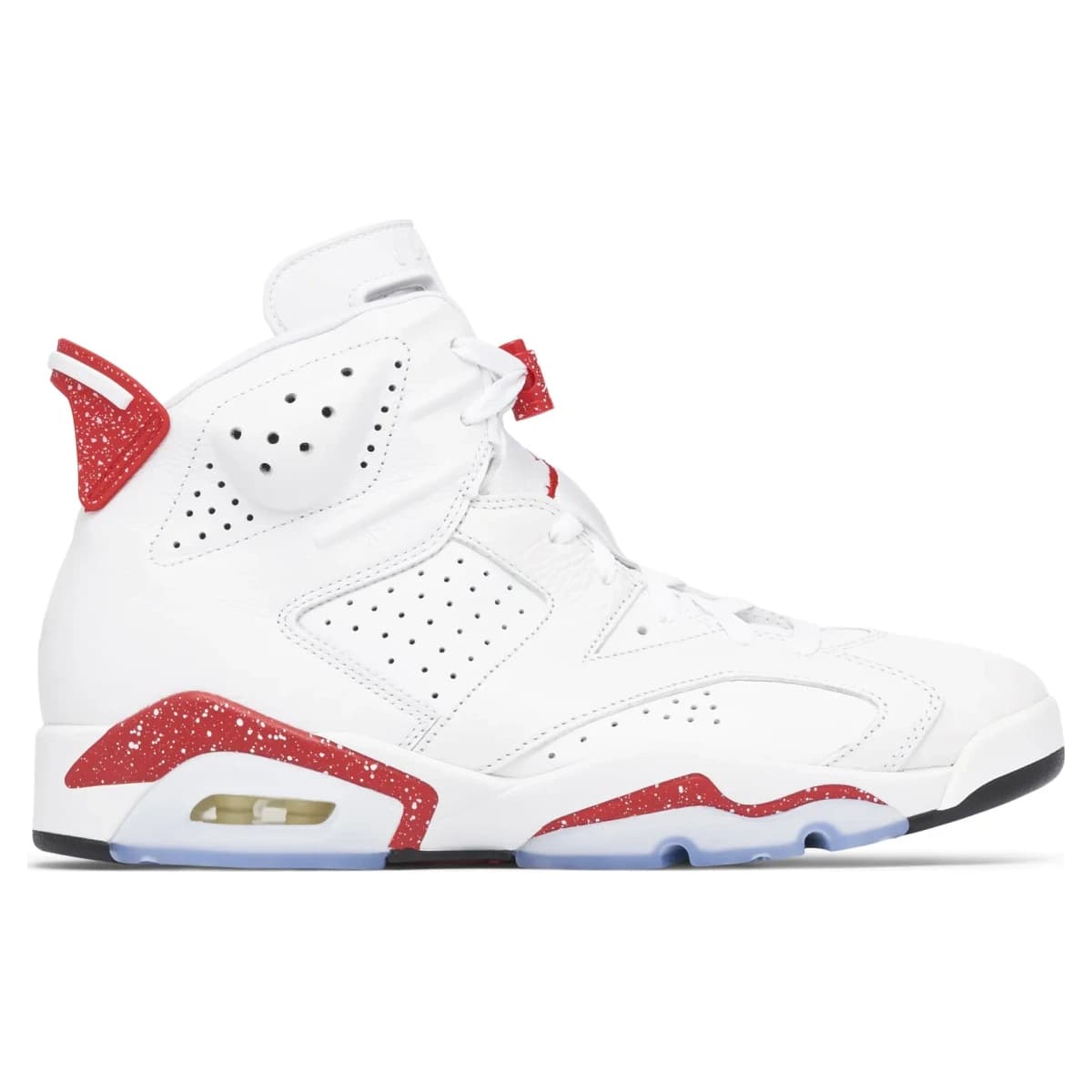 Air Jordan 6 Retro Red Oreo. Vista 1 del modelo. Imagen de catálogo del producto.