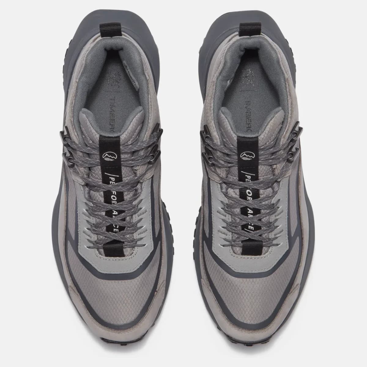 Timberland Motion Access Mid Waterproof Sneaker Gris. Vista 2 del modelo. Imagen de catálogo del producto.