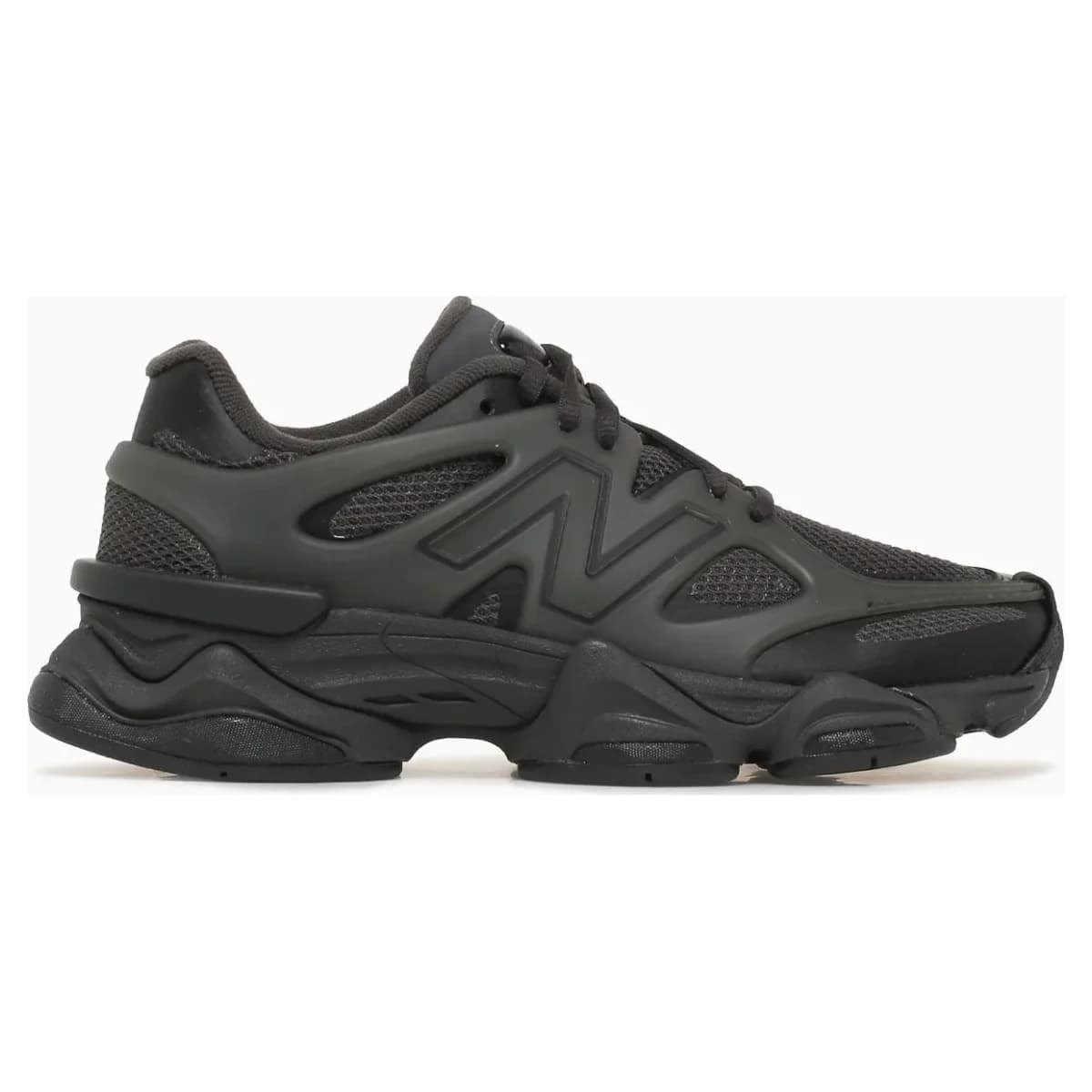 New Balance 9060 Gris oscuro. Vista 1 del modelo. Imagen de catálogo del producto.